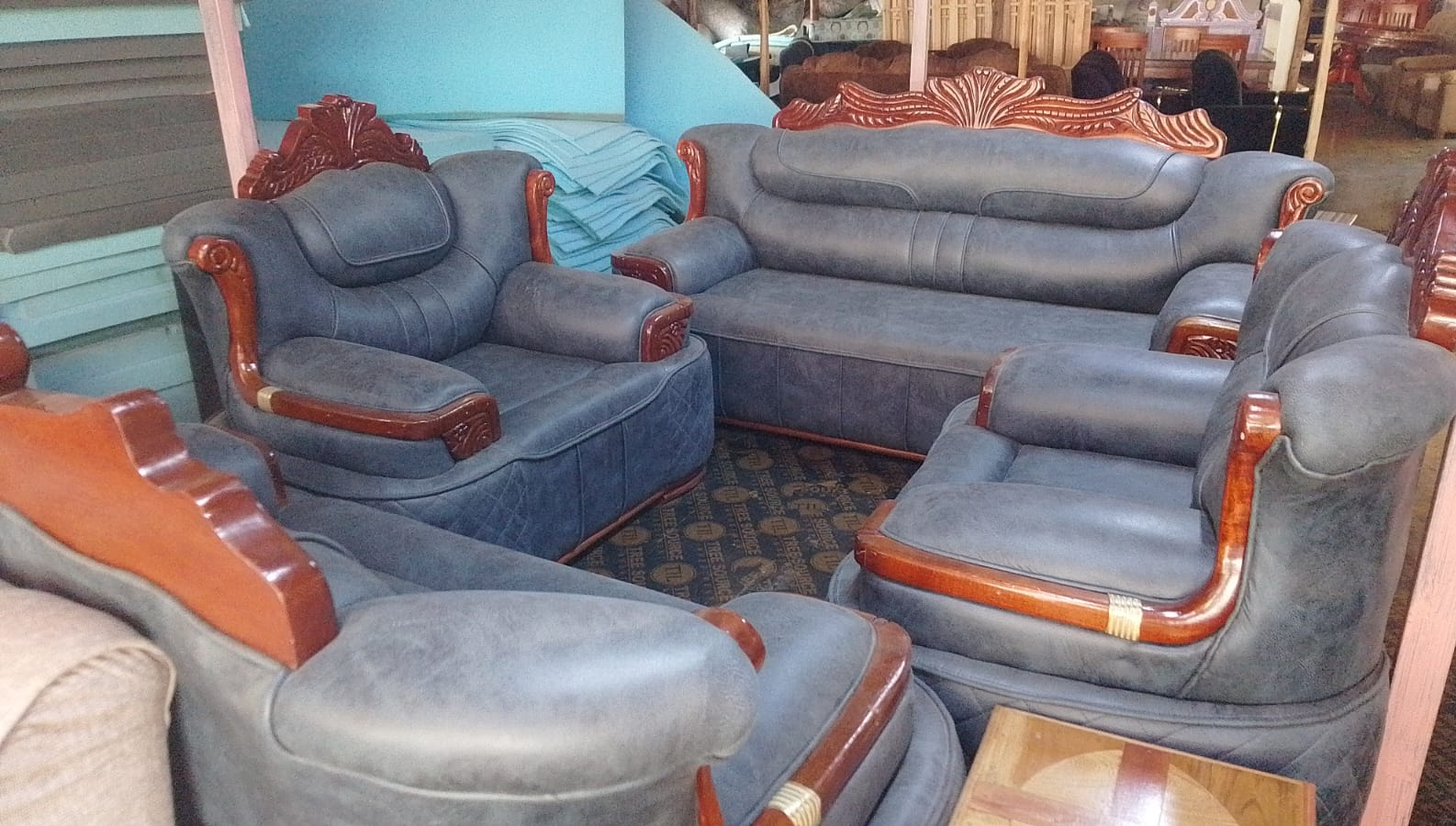 Elegant 7-Seater Wooden mahogany Lounge Suite